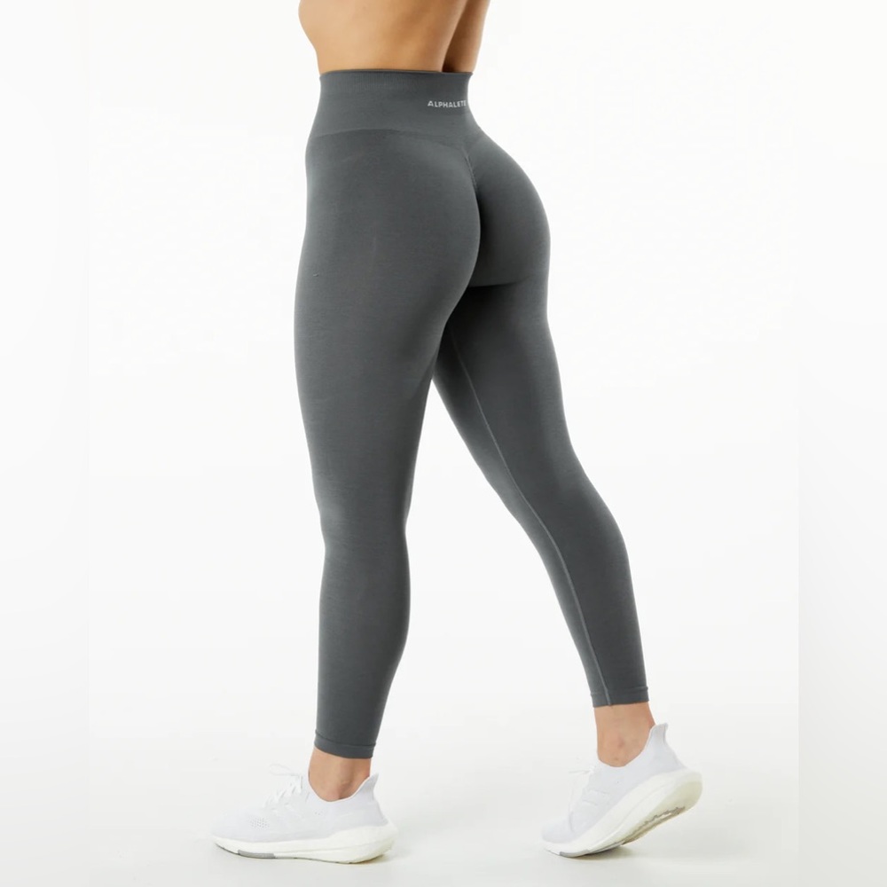 ALPHALETE AMPLIFY LEGGINGS